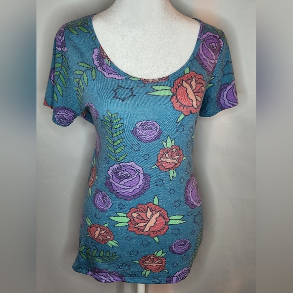 LuLaRoe Tops - LuLaRoe size small floral blue top